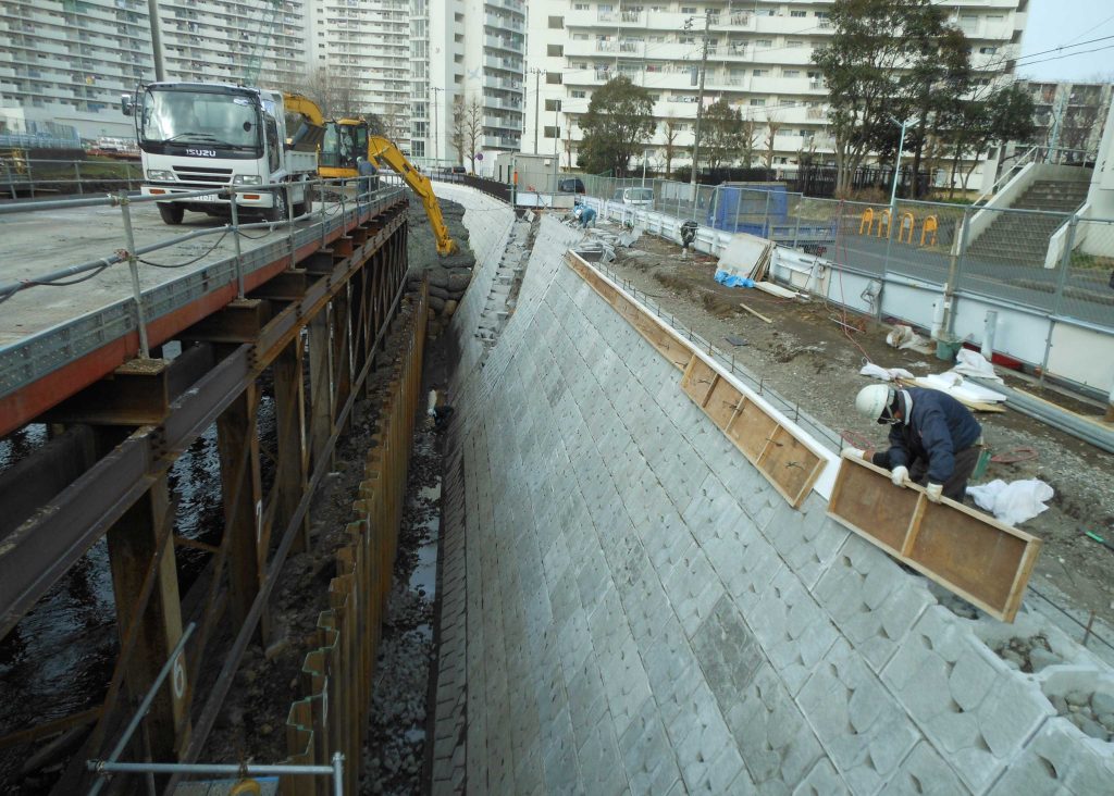 建友商工　土木工事